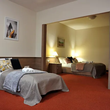 Hotel Harom Gunar