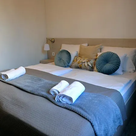 Hotel Harom Gunar 3*
