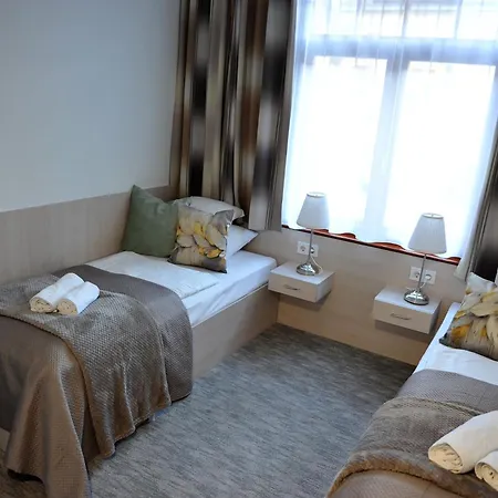 Harom Gunar 3* Kecskemét