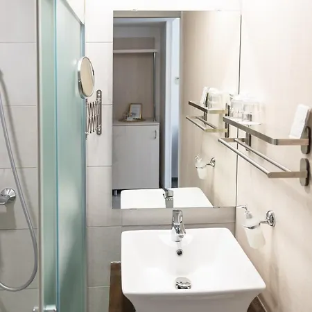 Harom Gunar Hotell Kecskemét