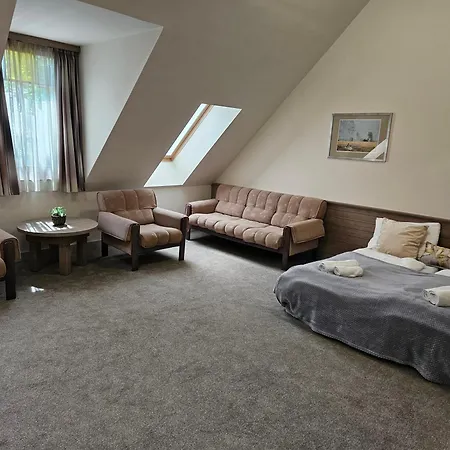 Hotel Három Gúnár 3*